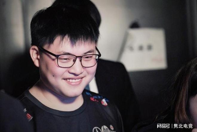 色的球场视 色的球场视