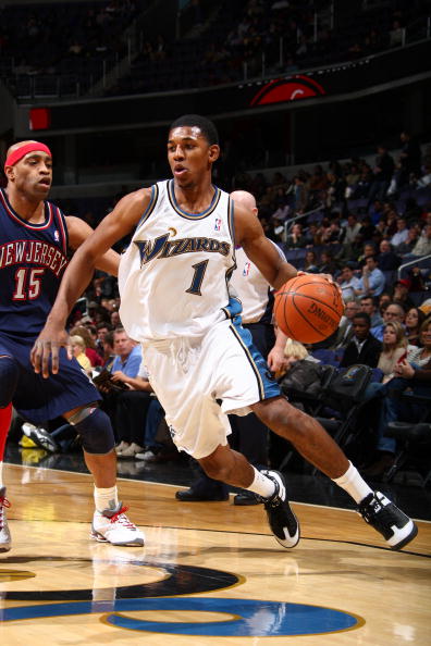 至少应兼顾 至少应兼顾